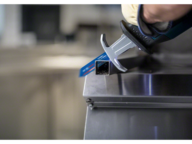 List Bosch za sabljasto žago EXPERT ‘Thin Tough Metal’ S 1022 EHMt, 200mm, 18TPI, za cevi, 2608900363